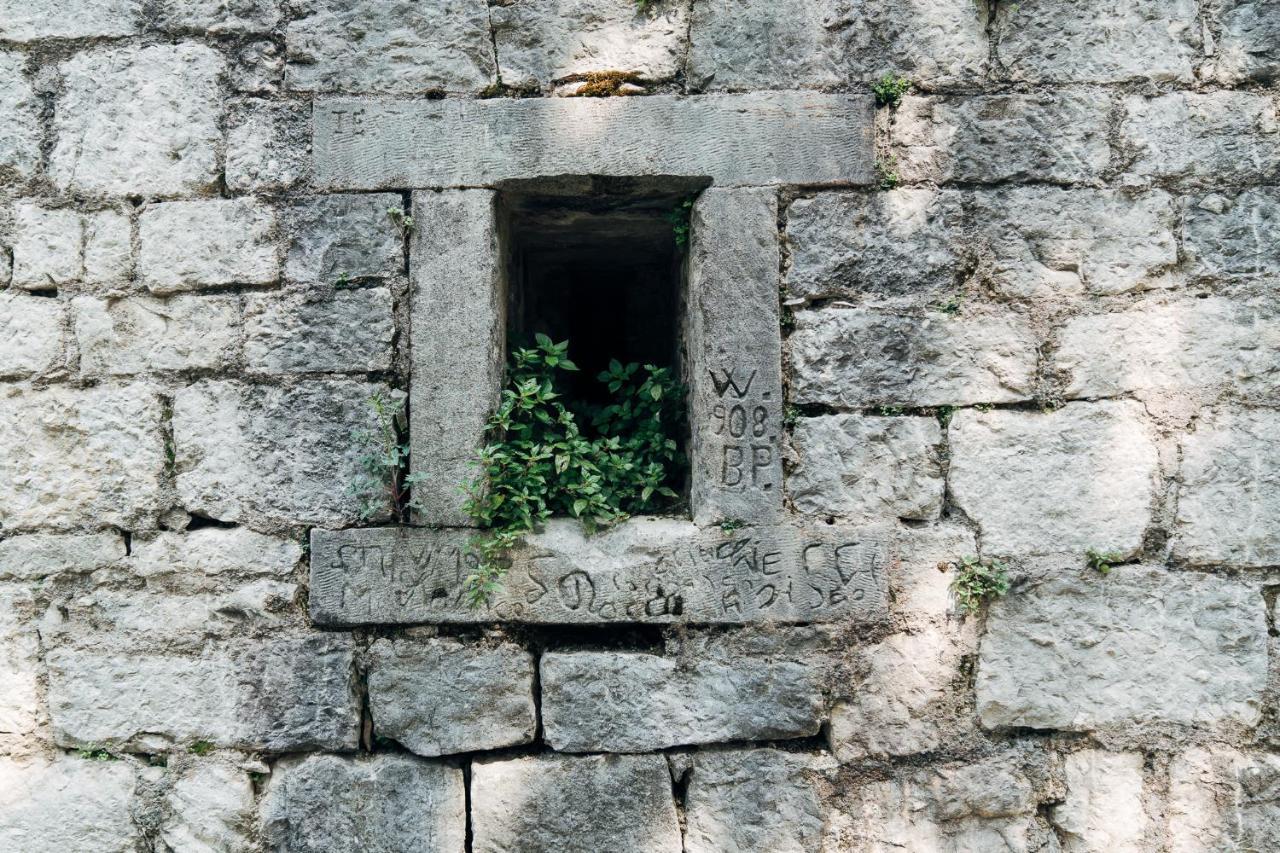Forte Laghetto - *